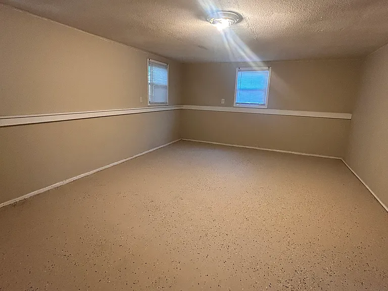 1205 SE Belmont Dr — Photo 16