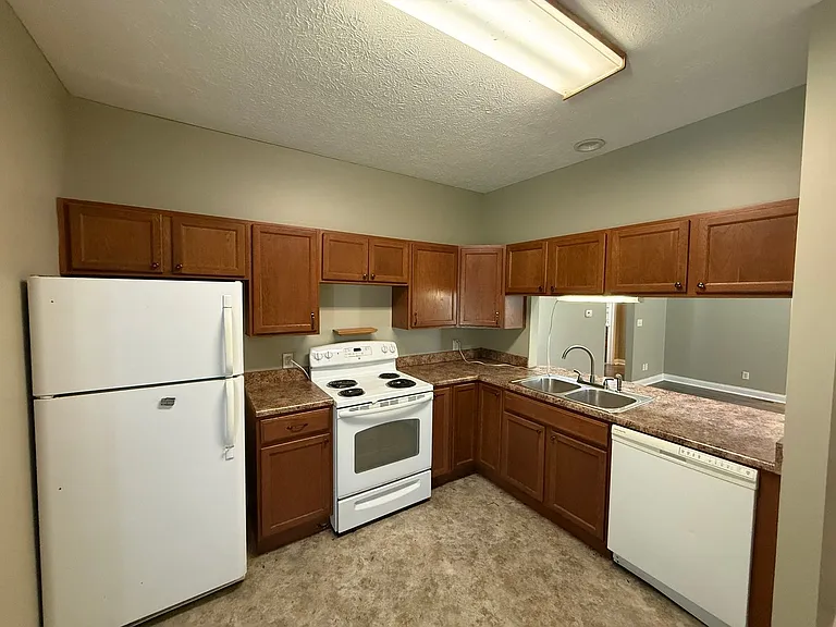 9026 Yorktown St #C — Photo 3
