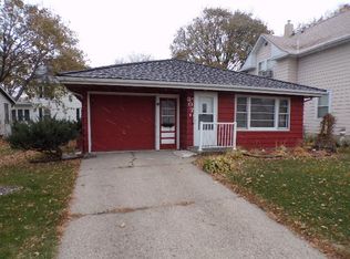307 E 3rd St, Fairmont, MN 56031