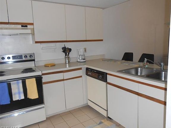 3rd image of 2037 Golfside Village Dr