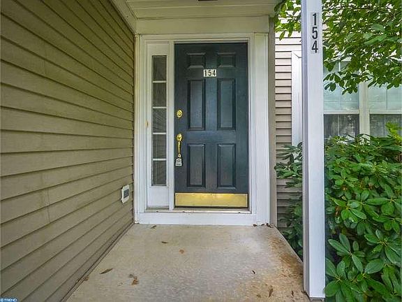 4th image of 154 Jeffords Ct