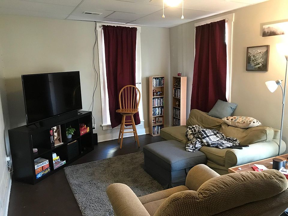 2nd image of 219 N Cherry St #219