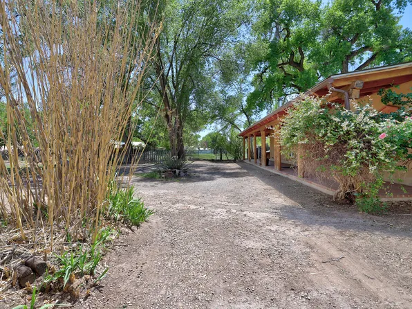 545 & 541 Atrisco Dr NW, Albuquerque, NM 87120