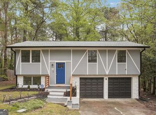 2343 Cherokee Valley Dr, Lithonia, GA 30058