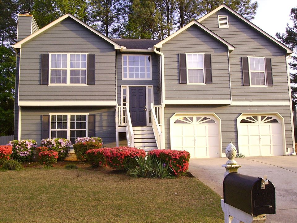 1709 English Ivey Lane