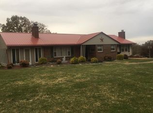 317 School Rd, Hurt, VA 24563