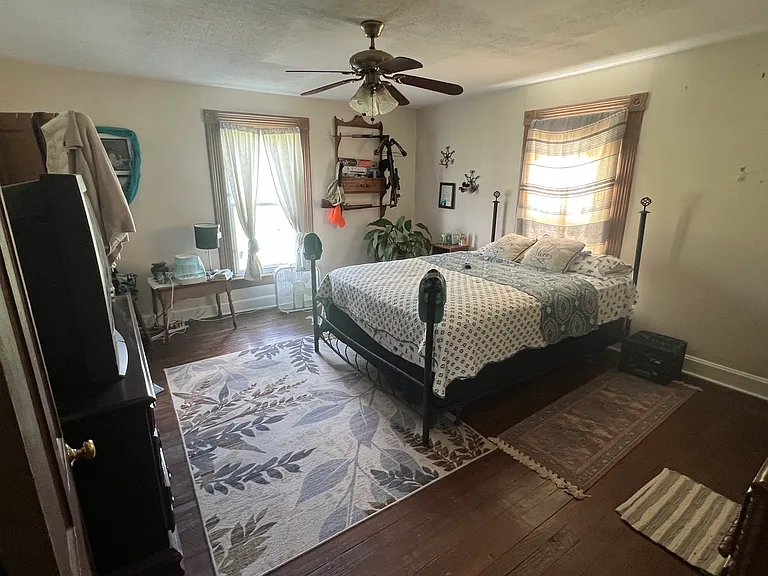 Echols Ln — Photo 7