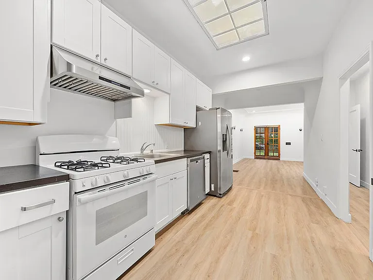 Huge kitchen with major appliances