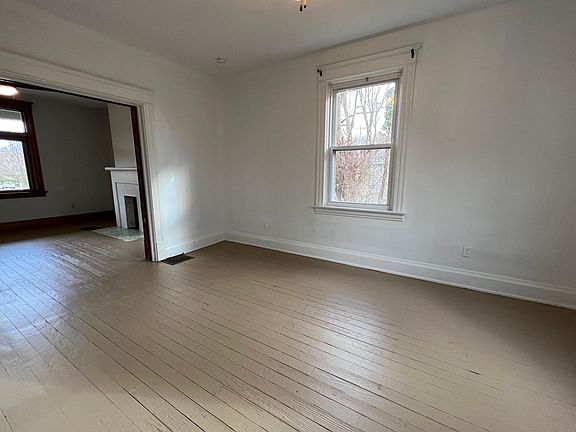 4th image of 4681 Hamilton Ave