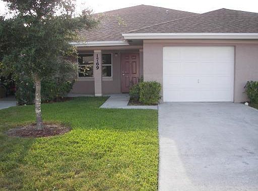 1st image of 1769 N Dovetail Dr #B