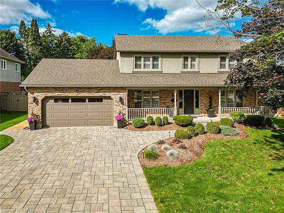 3rd image of 86 Hedge Lawn Dr