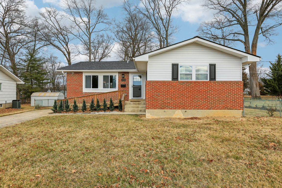 Byron Rd-S1601-001.jpg