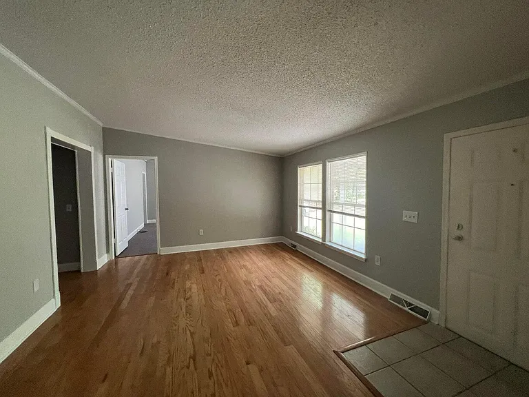 239 Smokey Ln — Photo 1