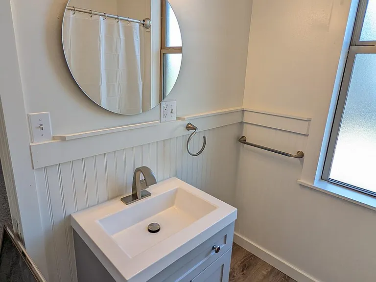 911 S Aiken Ave #3 — Photo 7