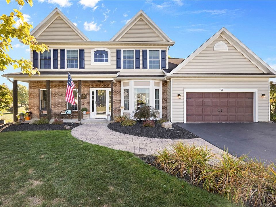 1st image of 10 James Hollow Dr