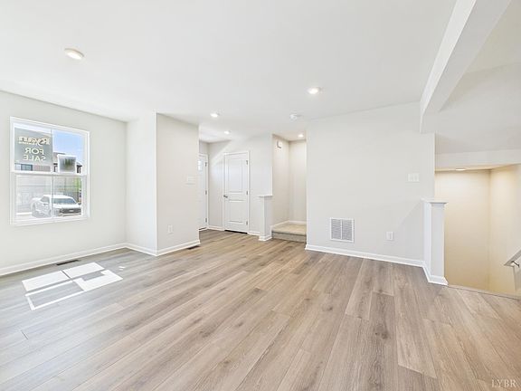 4th image of 45 Ranwell Rd