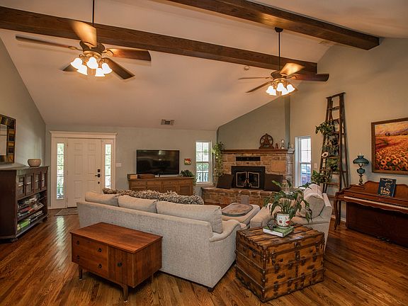 3rd image of 21552 S Glenwood Dr