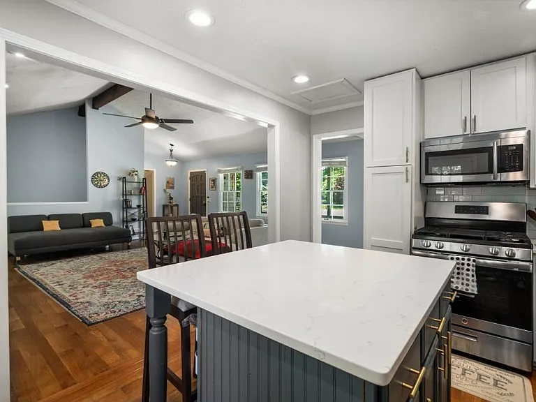 2795 Bentwood Dr — Photo 12