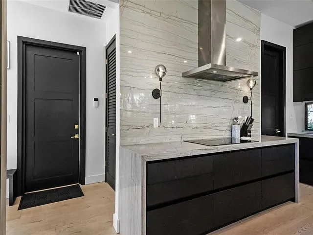 823 Ponce De Leon Dr — Photo 6