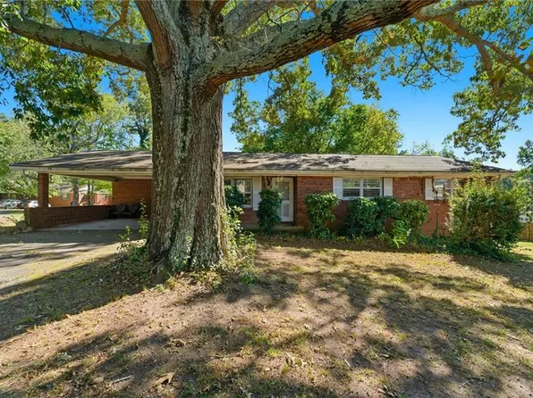 3060 Sandy Plains Rd, Marietta, GA 30066