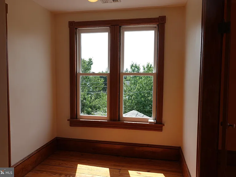 36 Hart Ave — Photo 40