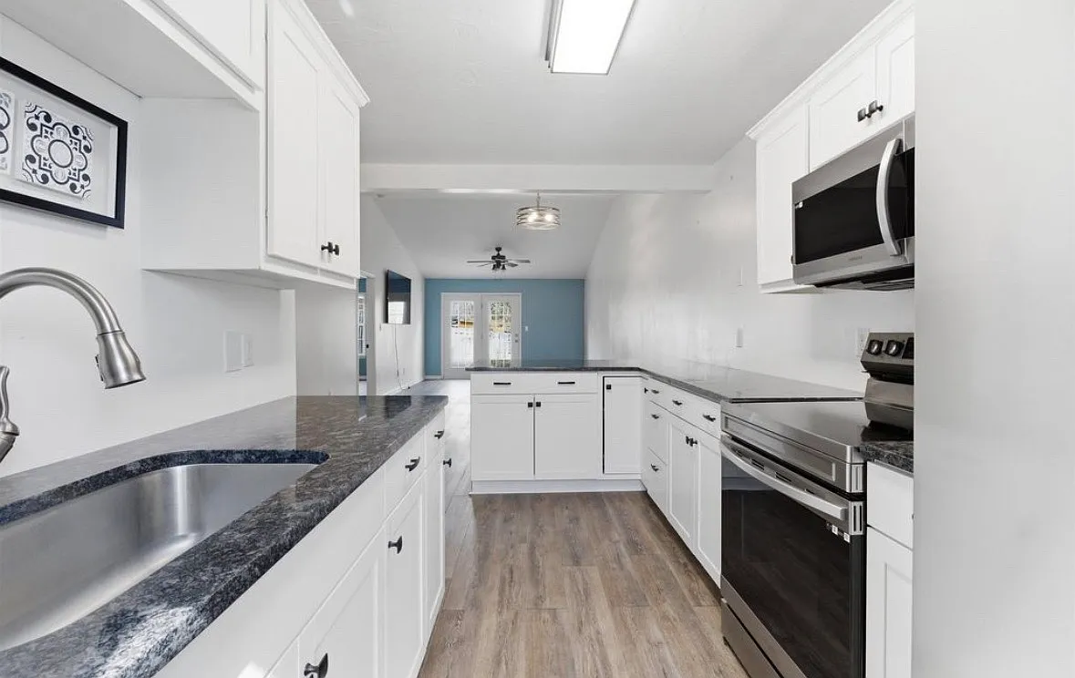2 bed, 1100 sqft, $1,500 — Photo 1