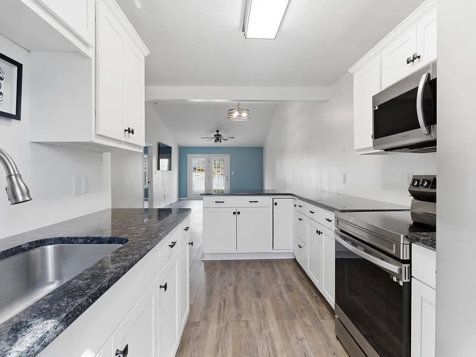 207 Philmont Dr