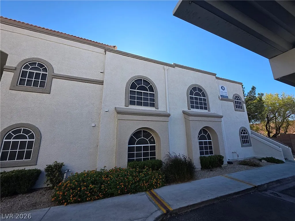 2 bed, 2.0 bath, 1025 sqft, $1,529 — Photo 1