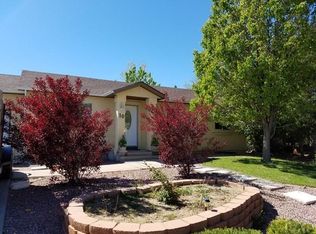 10 Crested Hill Ct, Pueblo, CO 81008