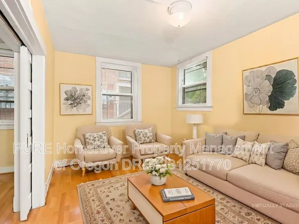 2167 SW Yamhill St APT 7, Portland, OR 97205