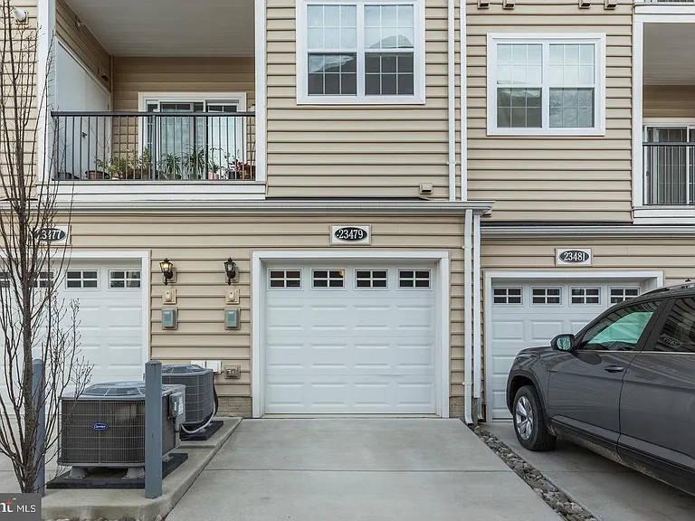 23479 Belvoir Woods Ter — Photo 3