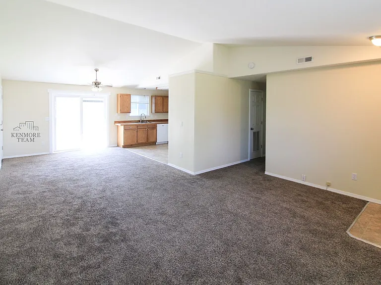 4731 Hibiscus St — Photo 3