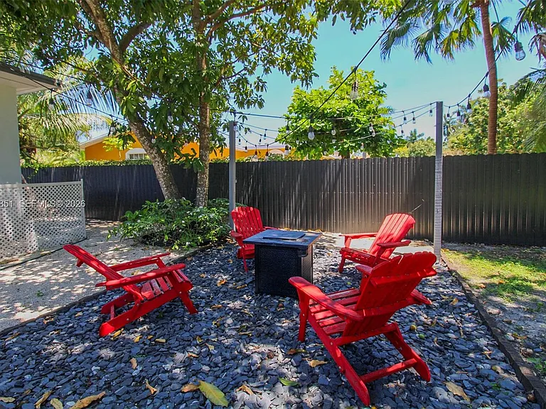 360 NE 116th St — Photo 7
