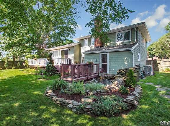 2nd image of 120 Shinnecock Ave