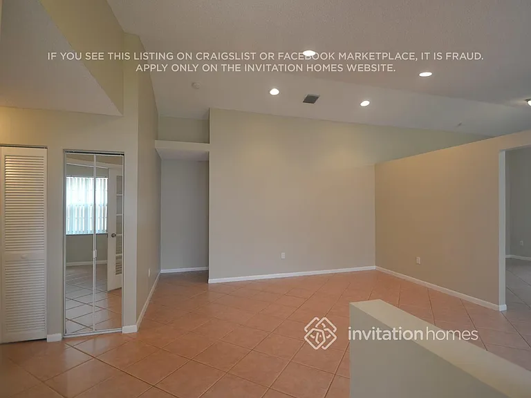 1457 NW 156th Ave — Photo 4