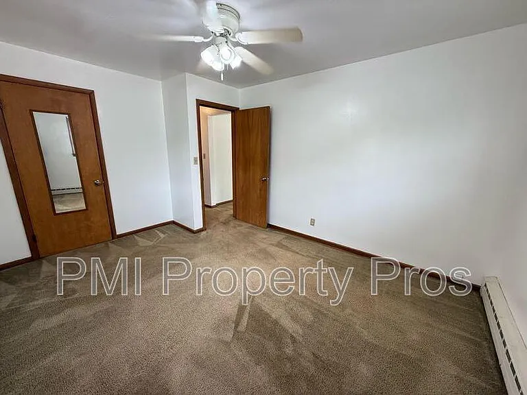 3800 N 76th St #4 — Photo 10