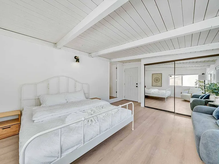 920 W Balboa Blvd #920 — Photo 35