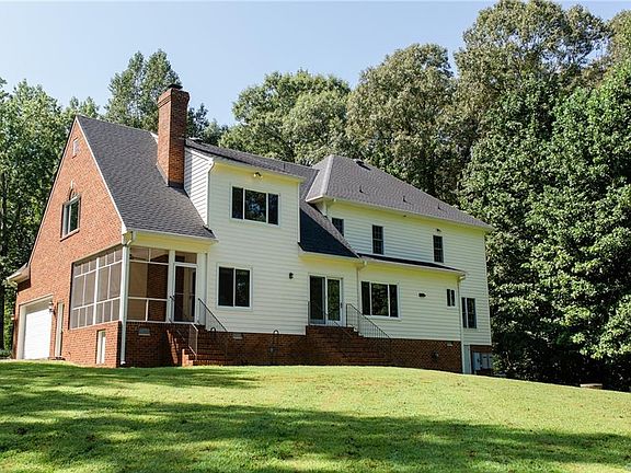 4th image of 8409 Green Retirement Ln