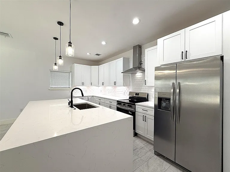 6708 Conley St #B — Photo 12
