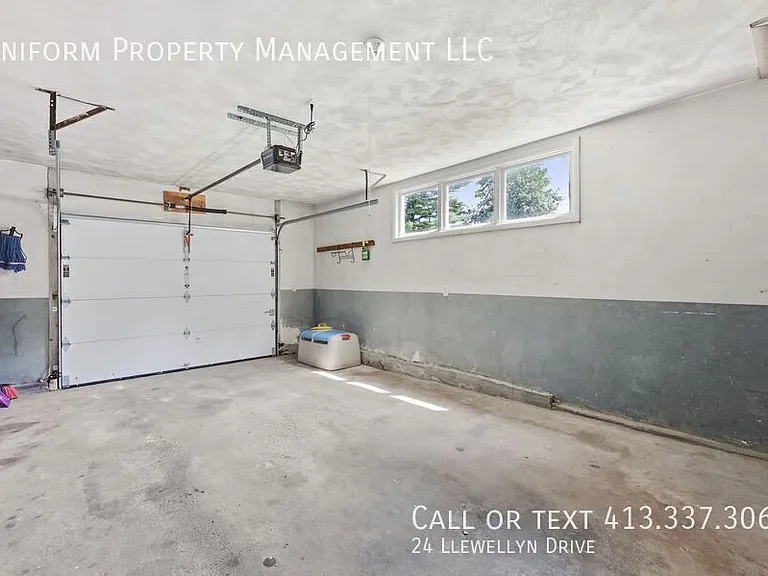 24 Llewellyn Dr — Photo 27