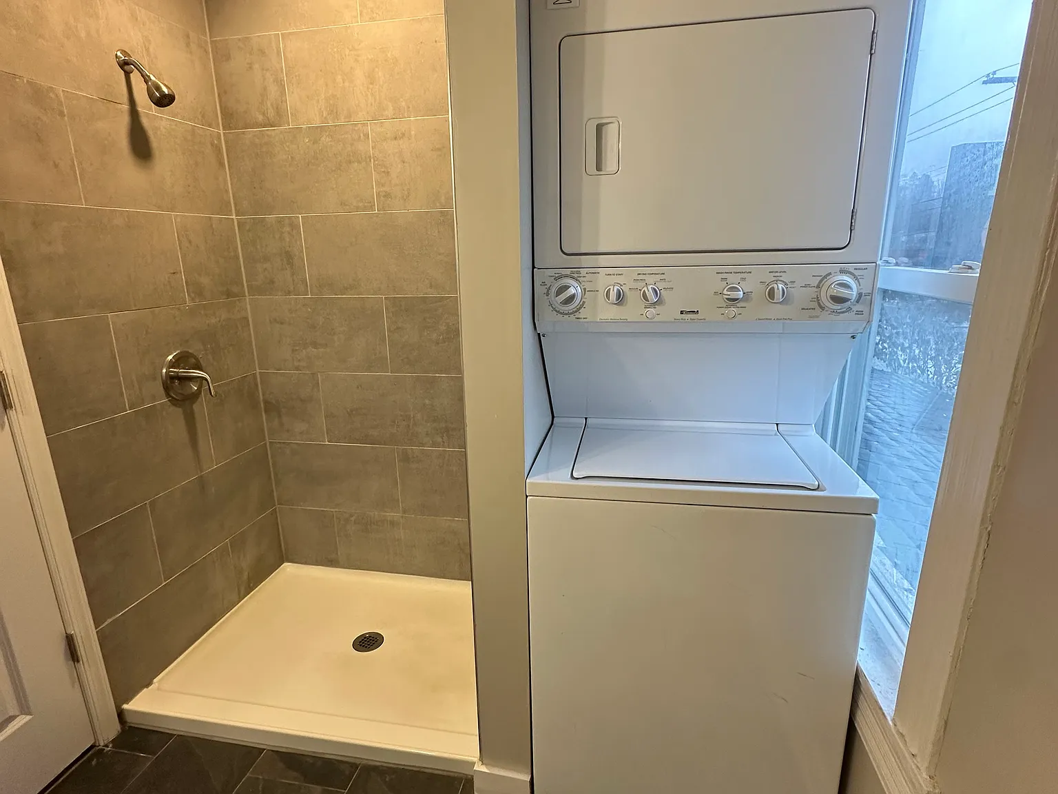 1116 North Royal Ave — Photo 4
