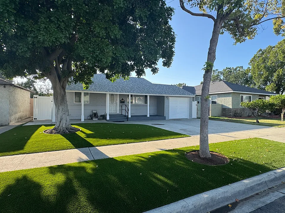 14609 Maryton Ave