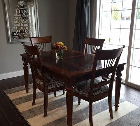 3rd image of 19 Charing Cross Cir