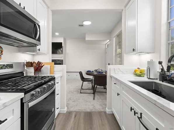 3544 Caminito El Rincon Unit 46, San Diego, CA 92130