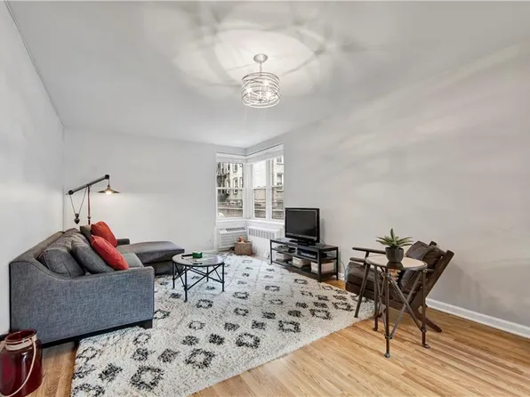 9411 Shore Road image 3 of 18