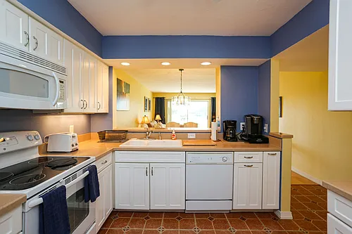 1075 Foxfire Ln #207 Photo 1
