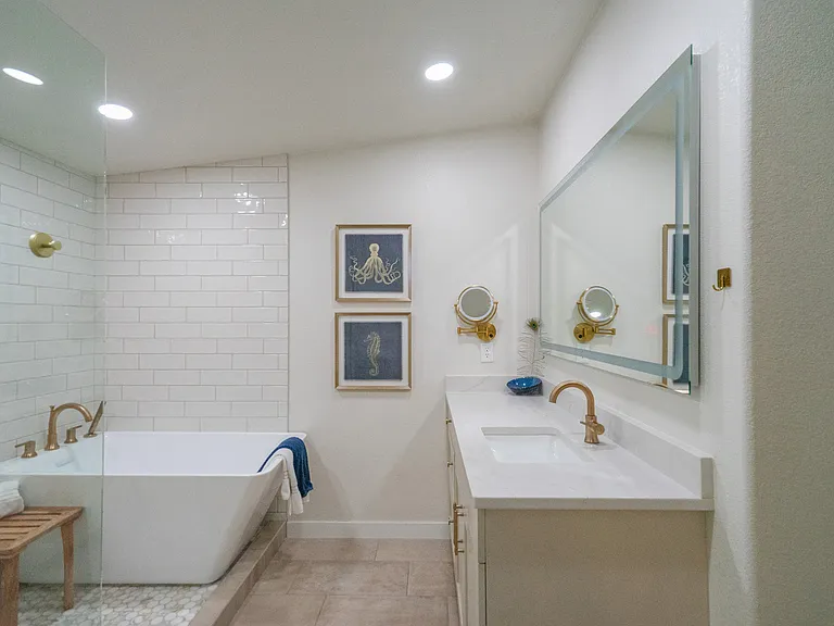 264 N 100 W — Photo 9