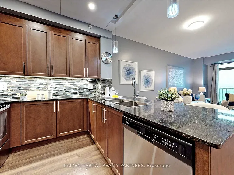 45 Yorkland Blvd #205 — Photo 14