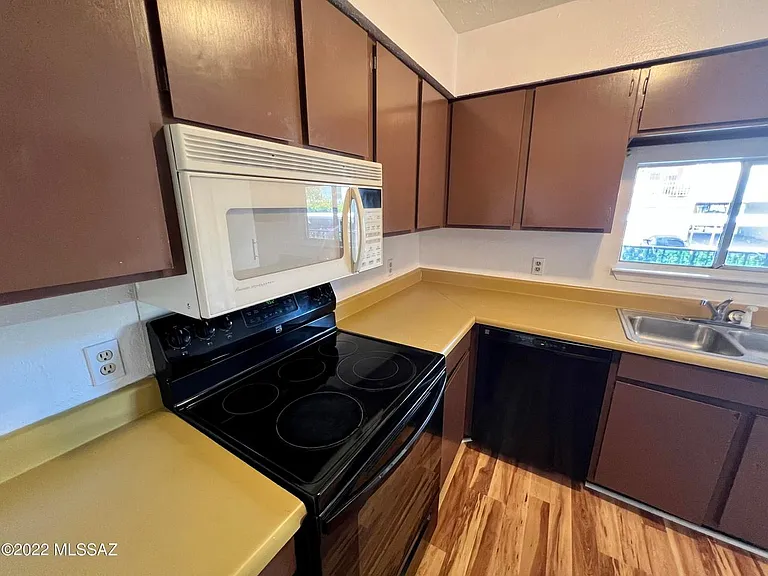 1620 N Wilmot Rd #S436 — Photo 8