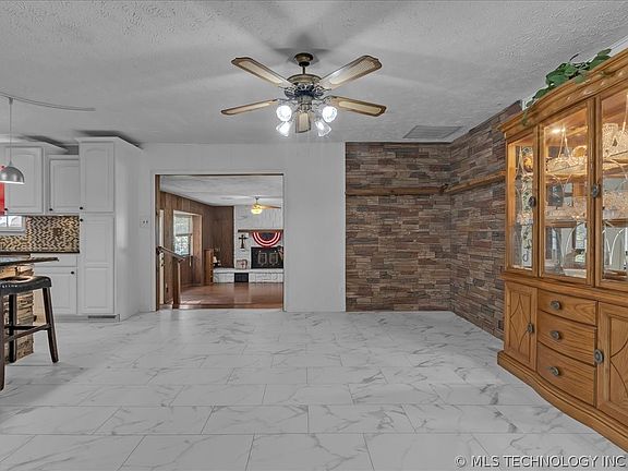 5th image of 340 SE 15th St